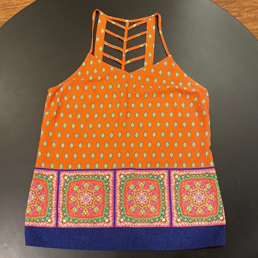 Skies Are Blue tank with upper open back detail. Size: Medium